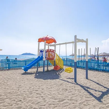 Sunset Beach Club Aqualettings Mermaid 7 フェティエ